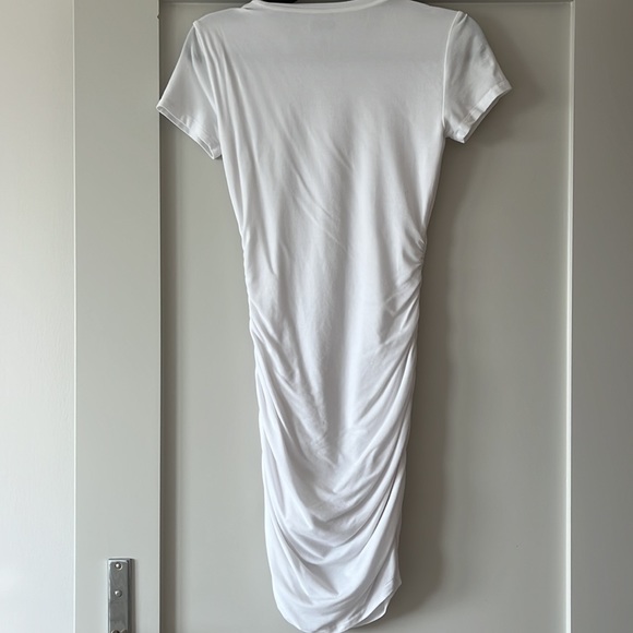 Aritzia babaton t shirt dress - Picture 3 of 3